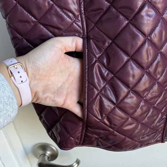 Van Heusen Deep Maroon Quilted Vest - Picture 4 of 8